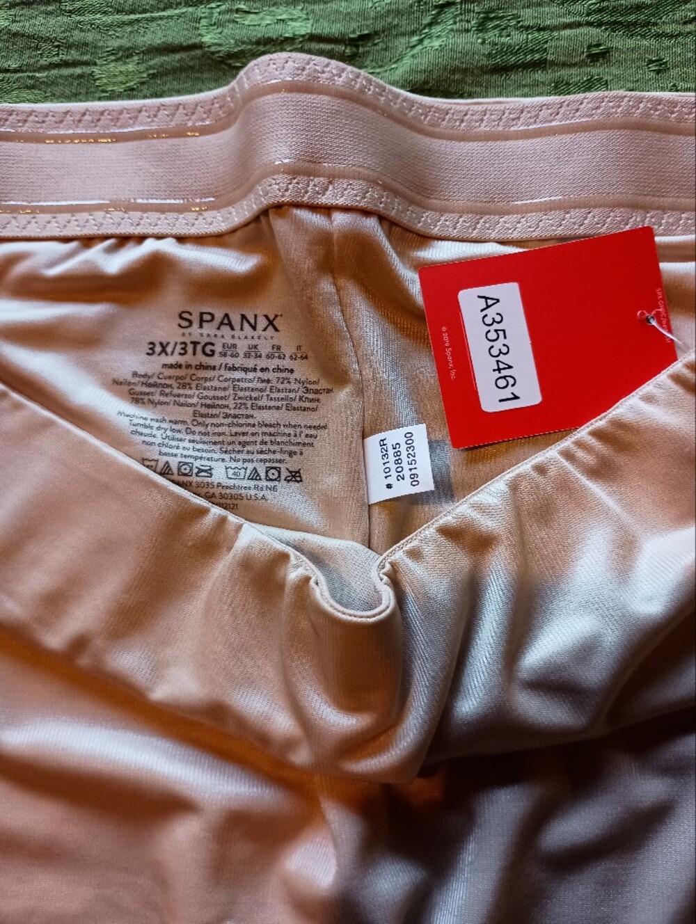 NWT Spanx Power Conceal-Her High Waisted Mid Thigh Short 3X